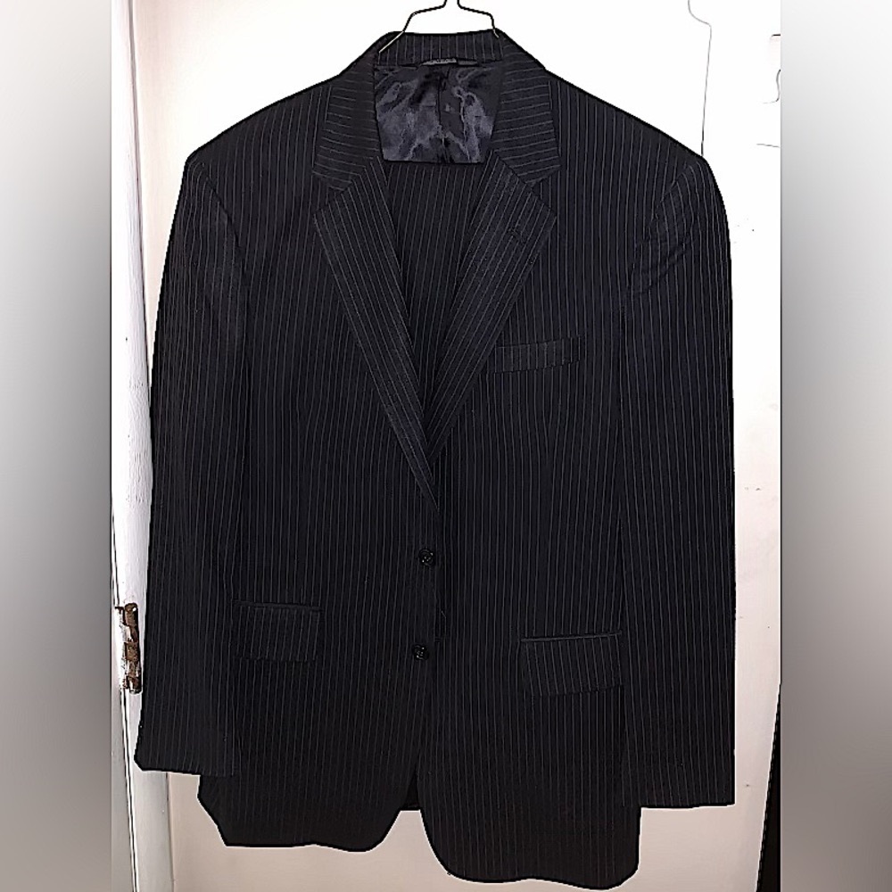 2pcs Black Striped JoS. A. Bank suit